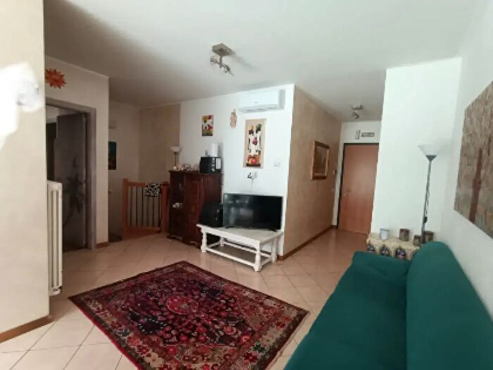 Appartamento quadrilocale in vendita in Via Verona, Treviso