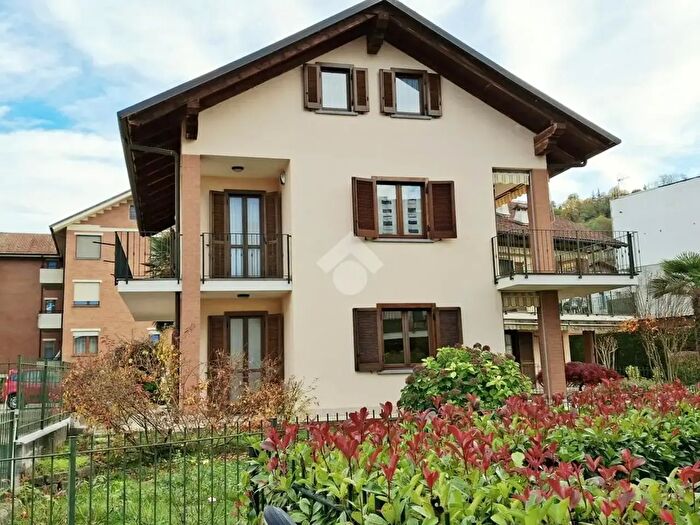 Appartamento trilocale in vendita in Via S Giuseppe, Castiglione Torinese