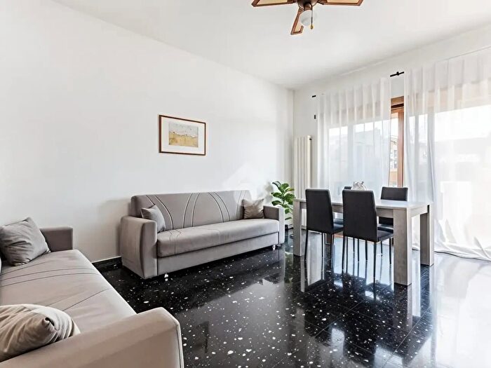 Appartamento quadrilocale in vendita in Via Arno, Bracciano