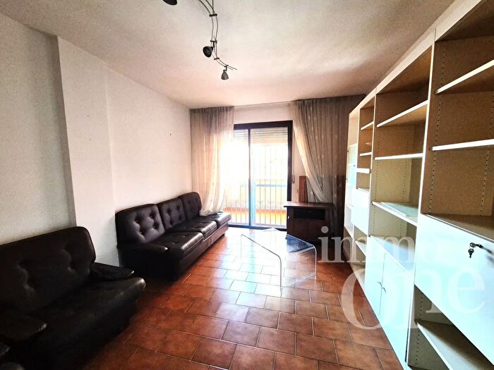 Appartamento con 6 locali in vendita in Via Calatafimi, Livorno