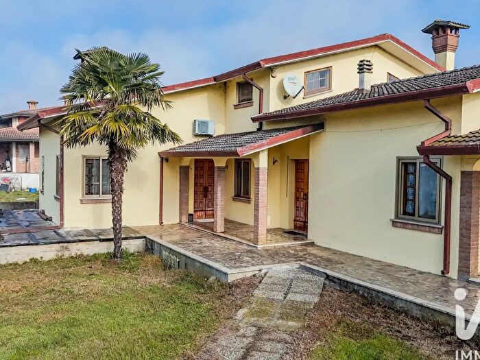 Case in Vendita e in Affitto - 2