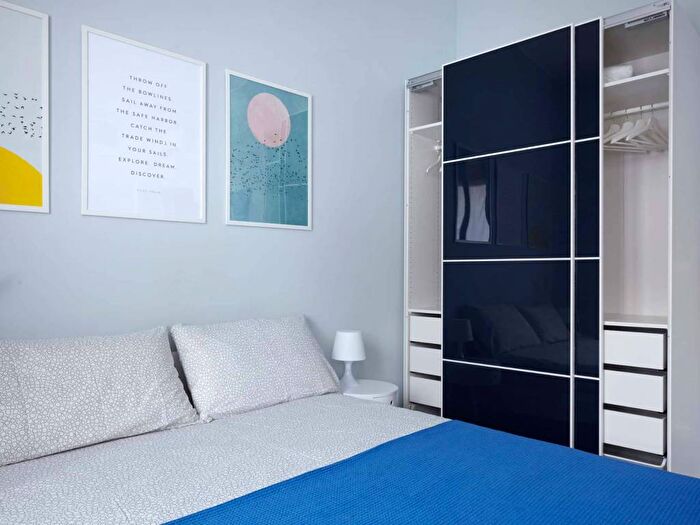 Appartamento bilocale in affitto in Via dei Pellegrini, Quadronno Crocetta, Milano