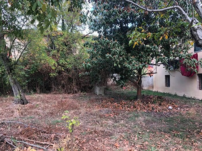 Casa con 12 locali in vendita in Lungomonte Pisano, Calci