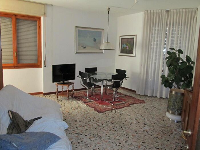 Appartamento con 6 locali in vendita in Sondrio