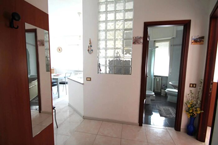 Appartamento bilocale in affitto in Borghetto Santo Spirito