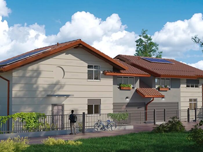 Casa quadrilocale in vendita in Via Resegone, Briosco