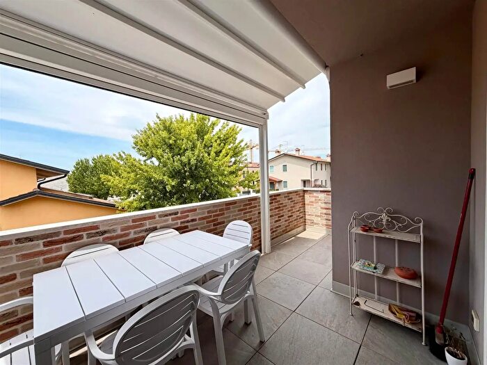 Appartamento quadrilocale in vendita in Viale Stati Uniti, Quinto Vicentino