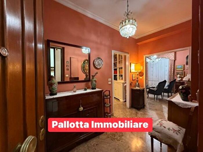 Appartamento trilocale in vendita in Via dellAcquedotto Paolo, Roma