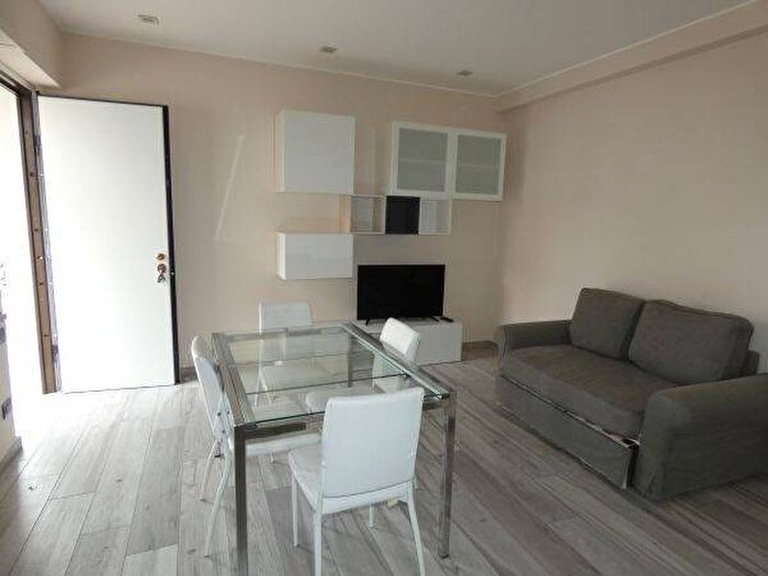 Appartamento bilocale in affitto in Via Edmondo De Amicis, Corso Langhe Moretta Corso Cortemilia, Alba