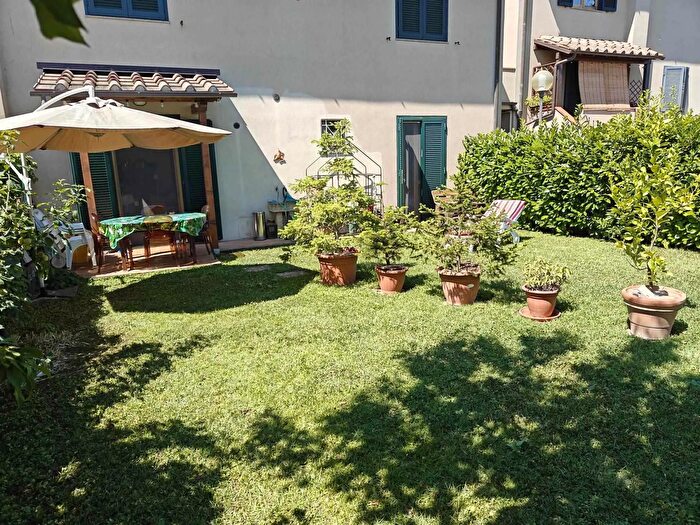 Casa quadrilocale in vendita in San Casciano In Val Di Pesa