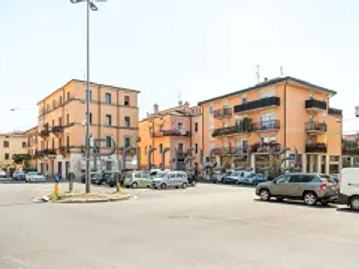 Appartamento trilocale in vendita in Verona