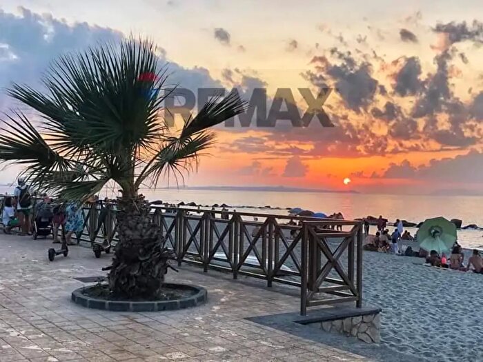 Casa con 5 locali in vendita in Via Mezzasalma, Rometta