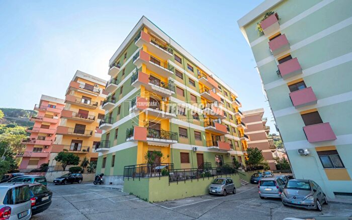 Appartamento con 5 locali in vendita in Messina