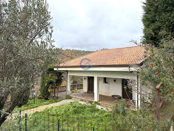 Casa con 5 locali in vendita in Via Codella, Settingiano