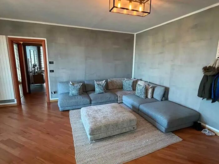 Appartamento trilocale in vendita in Alessandria