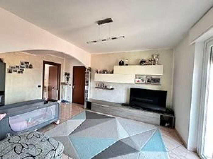 Appartamento trilocale in vendita in Cameri