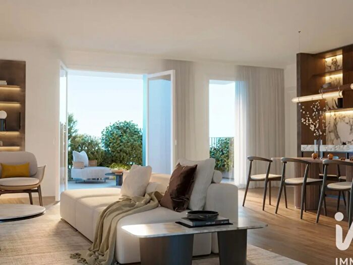 Appartamento trilocale in vendita in Via Soffredini, Milano