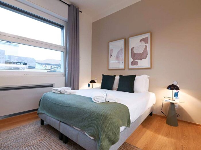 Appartamento bilocale in affitto in Via Flavio Baracchini, Duomo, Milano