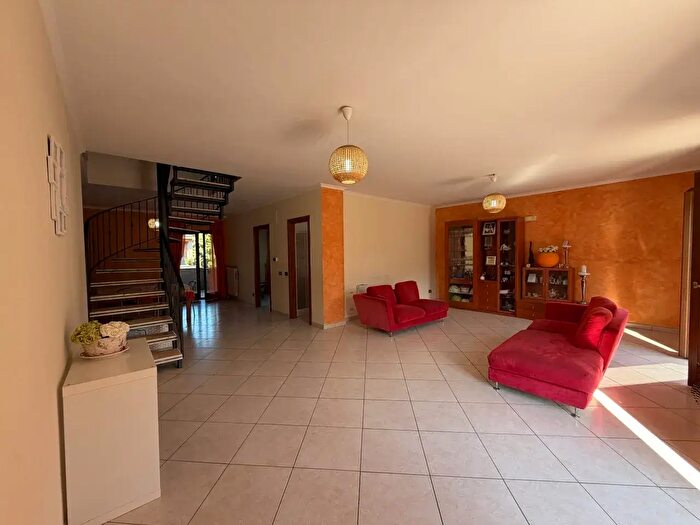 Appartamento con 5 locali in vendita in Via Presa Lanno, Airola