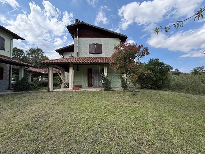 Appartamento trilocale in vendita in Vocabolo Prato Monte Santa Maria Tiberina Perugia, Monte Santa Maria Tiberina