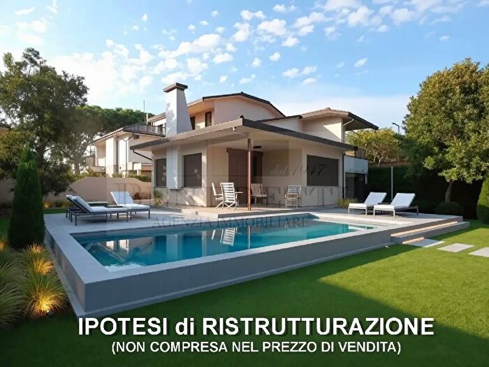Casa con 8 locali in vendita in Via Palestro, Pietrasanta