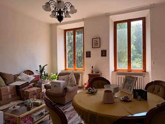 Appartamento con 5 locali in vendita in Siena