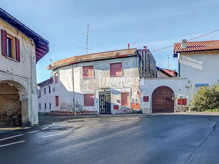 Casa con 5 locali in vendita in Via Fantoni, Somma Lombardo