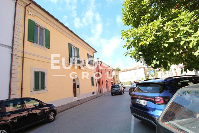 Appartamento con 6 locali in vendita in Argo P BShell, San Giuliano Terme