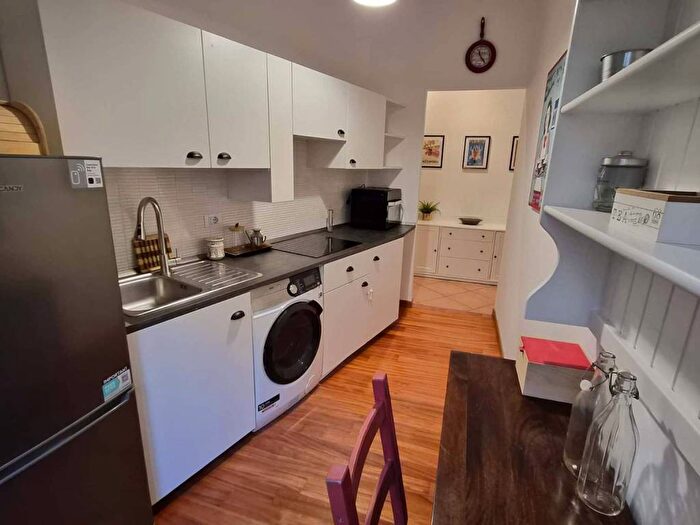 Appartamento quadrilocale in affitto in Via Muzio Clementi, Prati, Roma
