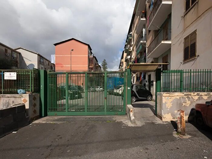 Appartamento trilocale in vendita in Via Giuseppe Maltese, Catania