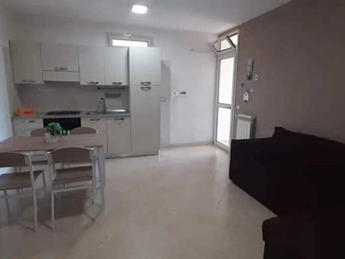 Appartamento bilocale in affitto in Via Due Portoni, Chiaiano, Napoli