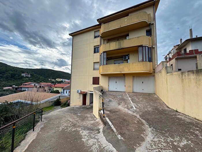 Appartamento trilocale in vendita in Vico P Nenni, Gonnesa