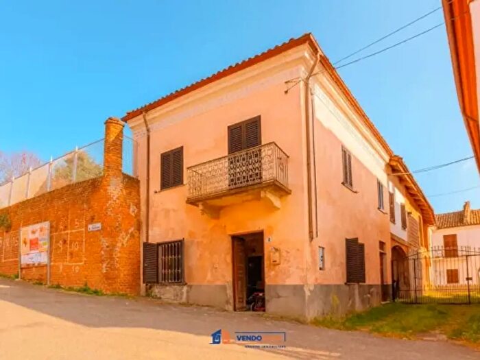 Casa bilocale in vendita in Piazza Anita Garibaldi, Vigliano DAsti
