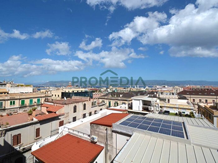 Appartamento monolocale in affitto in Via Cesare Battisti, Centro Storico, Messina