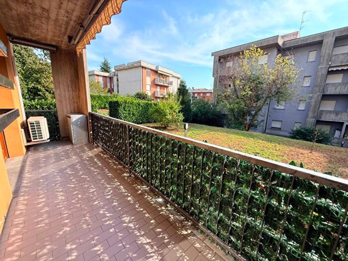 Appartamento con 6 locali in affitto in Via Armida Barelli, Monterosso, Bergamo