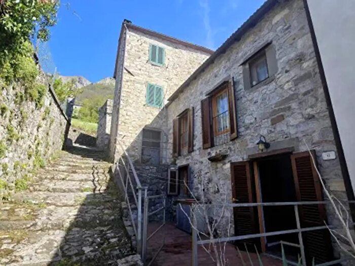 Casa con 5 locali in vendita in Località Vizzata, Bagni Di Lucca