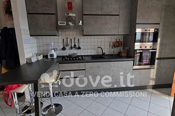 Appartamento trilocale in vendita in Via Francesco Baracca, Viterbo