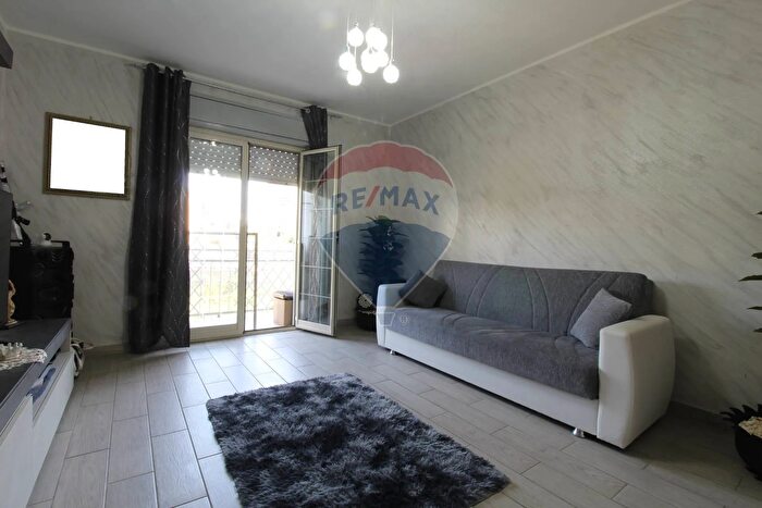 Appartamento trilocale in vendita in Viale Grimaldi, Catania