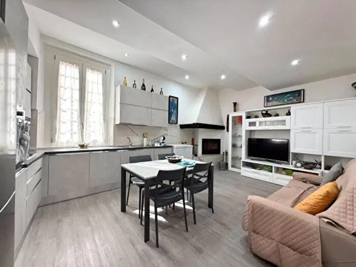 Appartamento trilocale in vendita in Via Carlo Pucci, Lastra A Signa