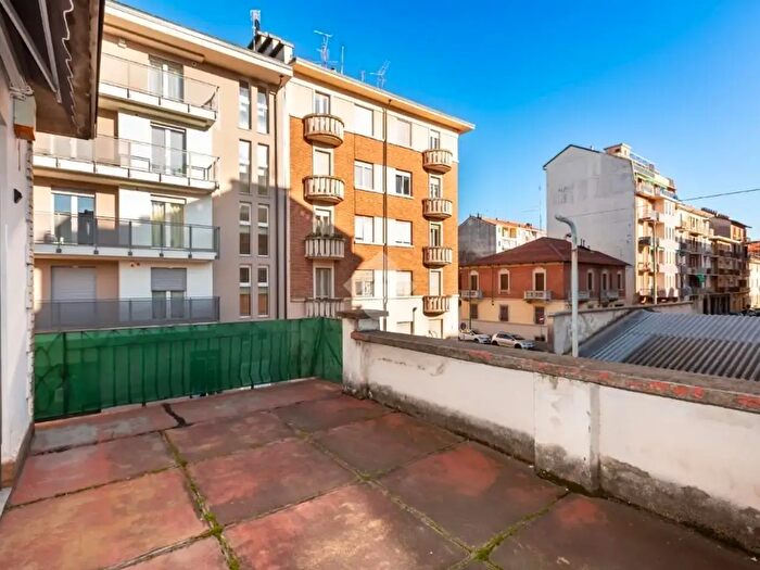 Casa trilocale in vendita in Via Borgomanero, Torino