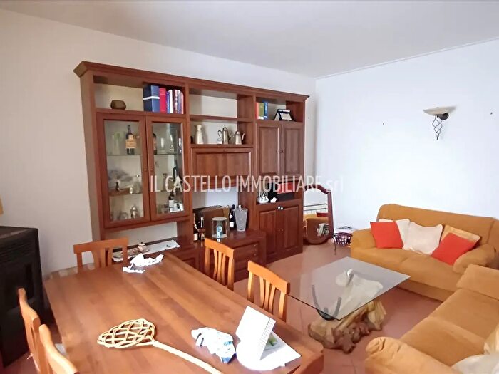 Appartamento con 5 locali in vendita in Corso Garibaldi, Sarteano