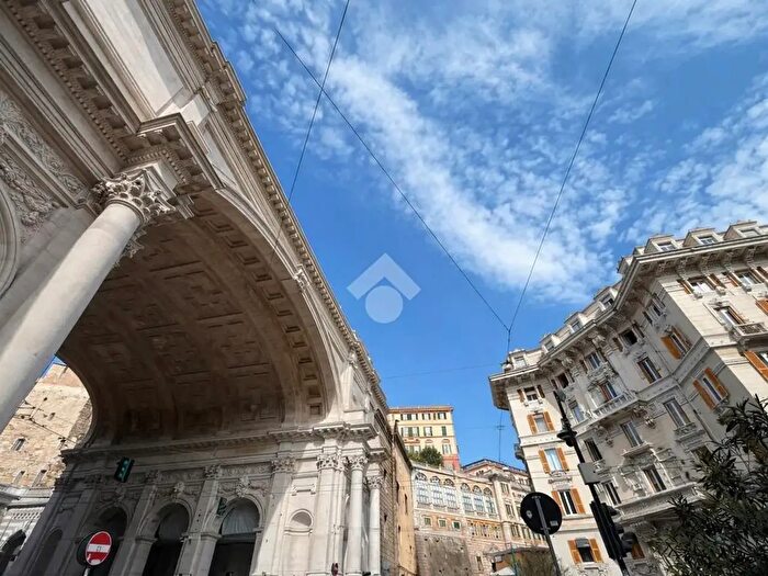 Appartamento bilocale in vendita in Via XX Settembre, Genova