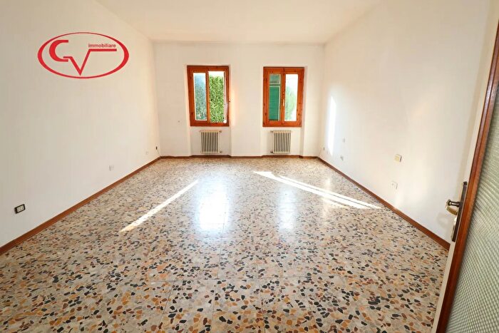 Appartamento con 5 locali in vendita in Loro Ciuffenna