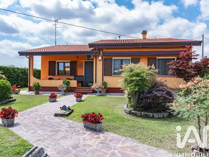 Casa trilocale in vendita in Via Rocca, Mesola