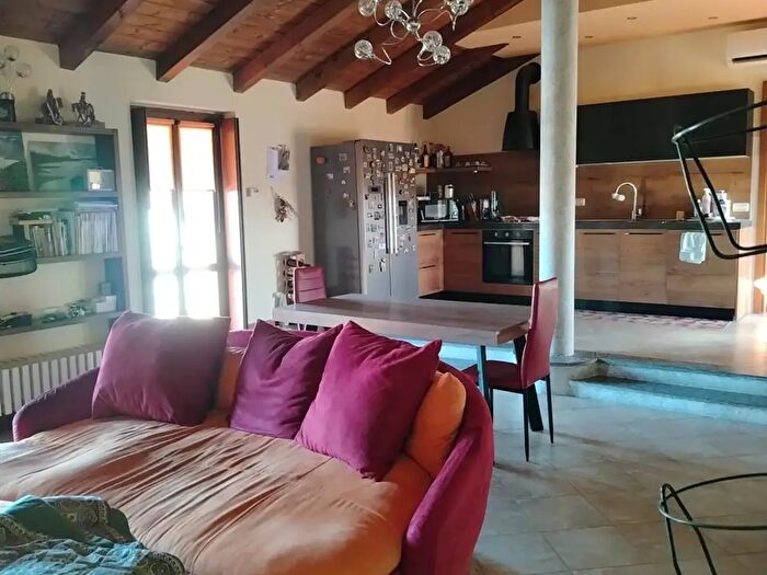 Appartamento trilocale in vendita in Gambolo'