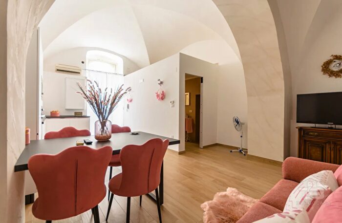 Appartamento bilocale in vendita in Via Rivera Manfredonia Zona Centro Storico, Manfredonia