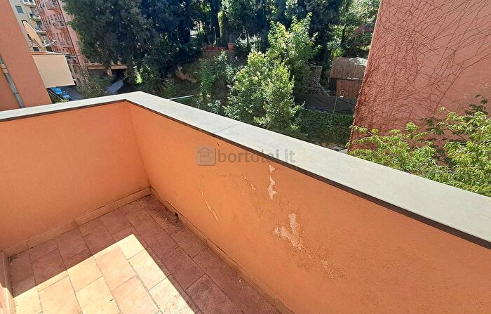 Appartamento con 7 locali in vendita in Corso Gastaldi, Genova