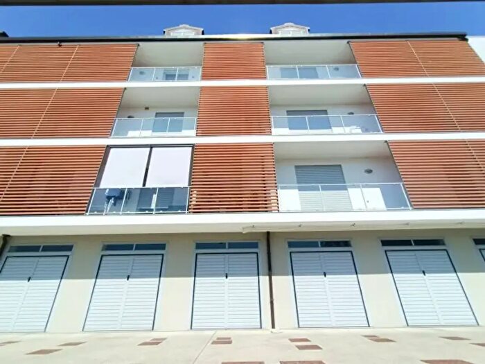 Appartamento con 6 locali in vendita in Via dei Lagunari, Adria