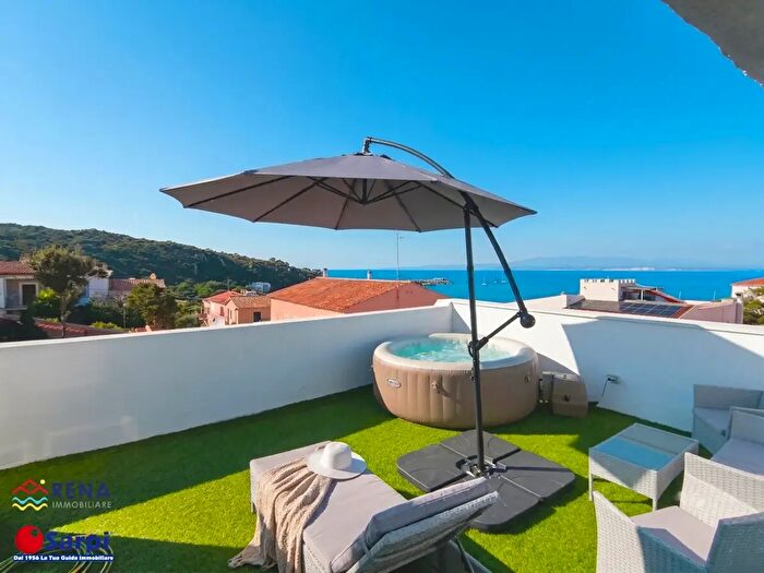 Casa trilocale in vendita in Via Torino, Santa Teresa Gallura
