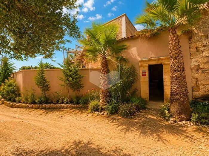 Casa quadrilocale in vendita in Cda Ponte Fiumarella, Marsala